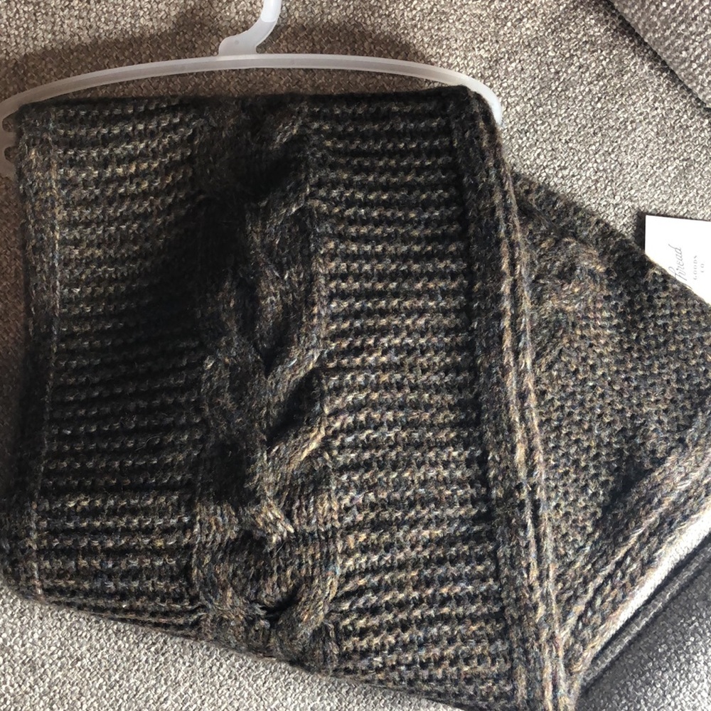 Universal Threads Thicker scarf brown tweed chuncky NWT winter scarf